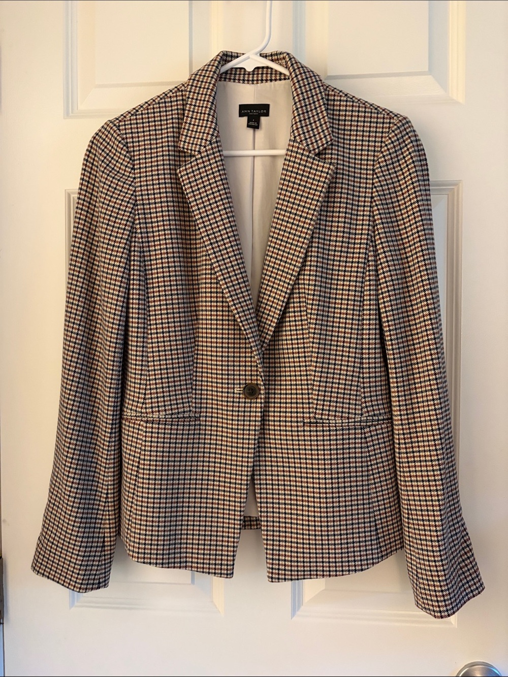 Ann Taylor Plaid Notched-Lapel Blazer in Brown and Black